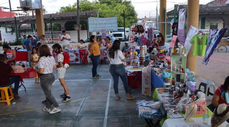 Fomentan Chelo Cano el emprendedurismo en Cunducán