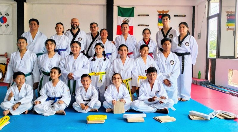 Induk Taekwondo Unlimited Teapa en constante crecimiento marcial