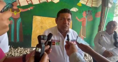Suspende gira en Tenosique Javier May ante deceso de líder cañero
