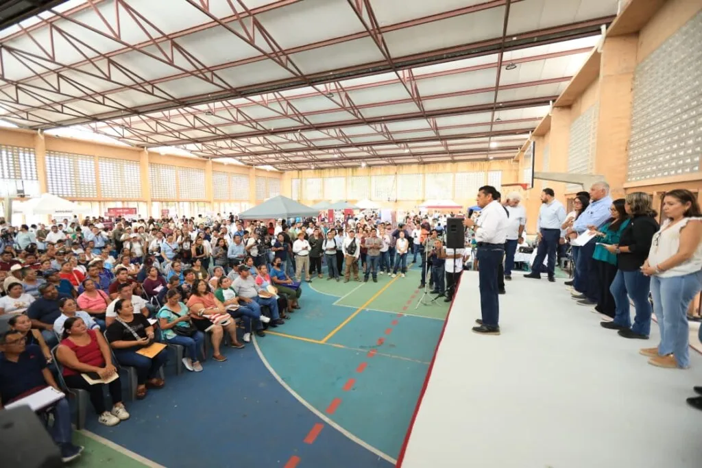 Mujeres de Soyataco reconocen cercanía de Javier May: “No cualquier gobernador regresa a escuchar y atender al pueblo”