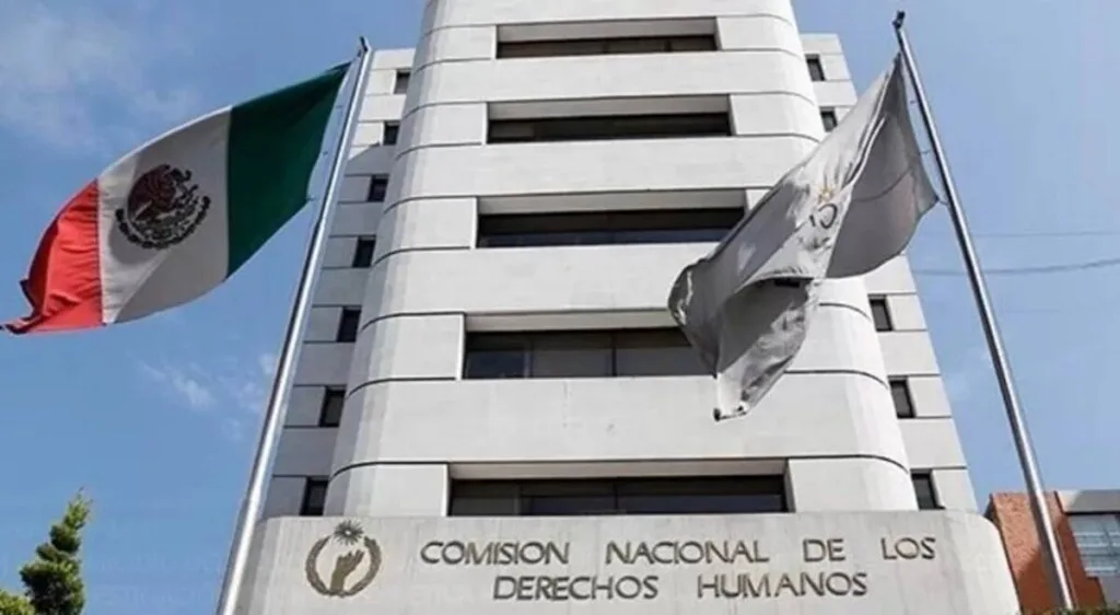 Explosión de ducto de Pemex en Oaxaca deja tres muertos y seis heridos