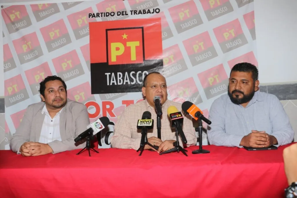 Firman convenio la CEDH y la Fundación Gayra A.C. campus Tabasco, Universidad de Chiapas, para fortalecer la educación y la promoción de los Derechos Humanos