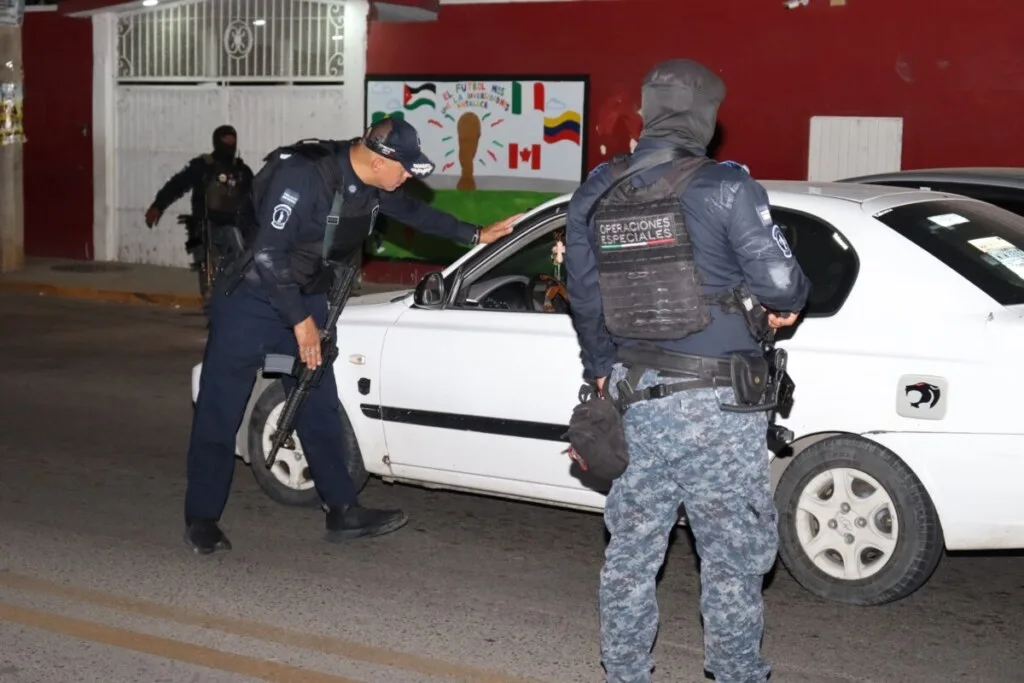 Baja presión en el circuito Macultepec tras daño a tubería por quema de pastizales