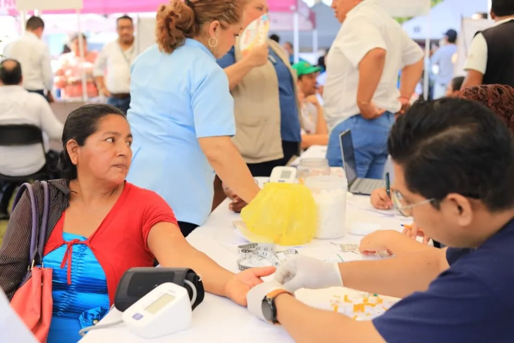 Tabasco ampliará la atención médica comunitaria con 407 consultorios gratuitos